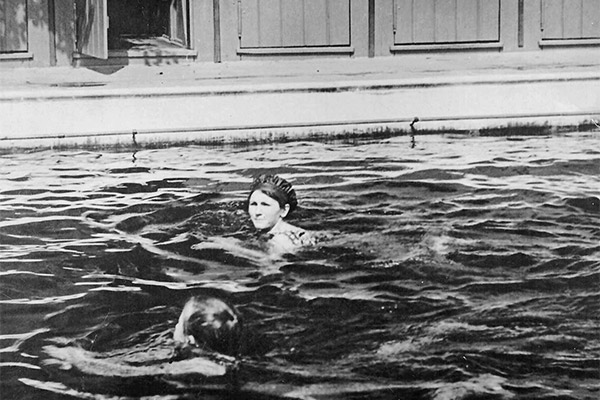 Marie Hugard um 1900