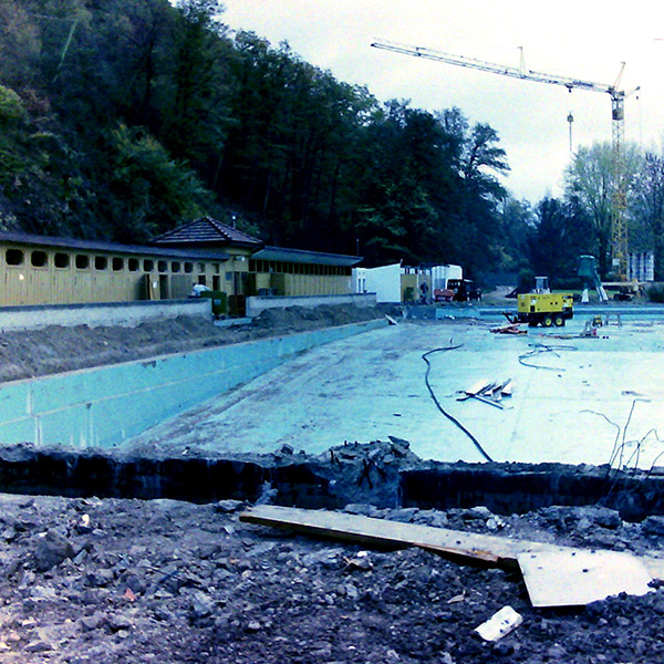 2004: Umbau des Schwimmbeckens