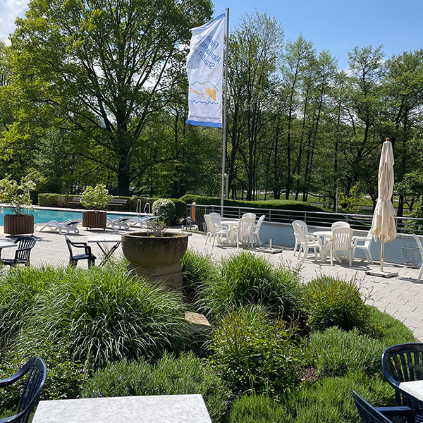 Fahne des Fördervereins Alemannenbad Staufen