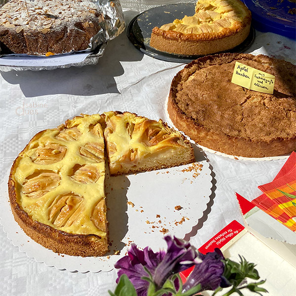 Saisonstart mit Kuchen und Kaffee